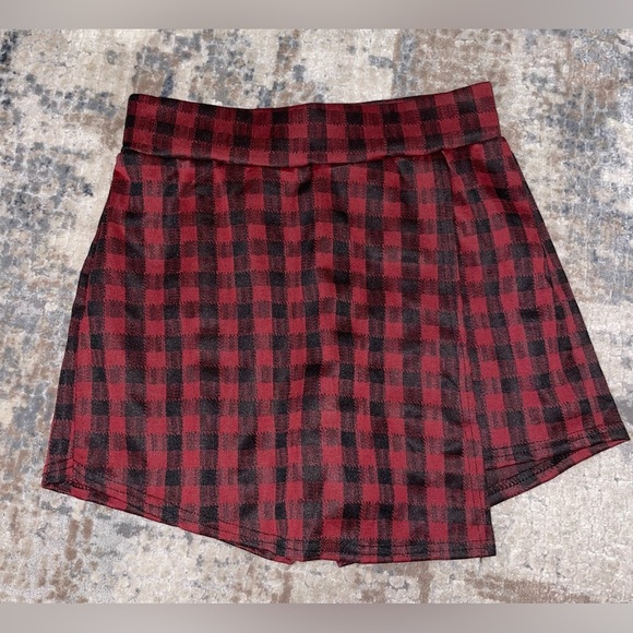 Plaid skort size small - Picture 1 of 3